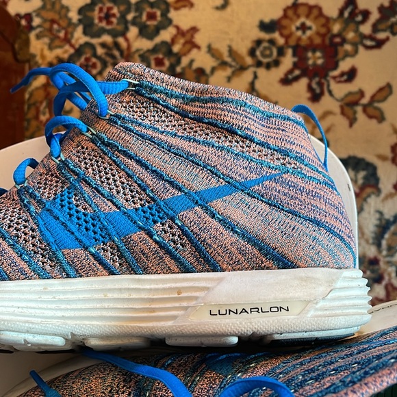 Nike, Lunar Flyknit Chukkas, men’s 9.5 US, 43 EU. Worn 2X’s. So close to new! - Picture 6 of 8